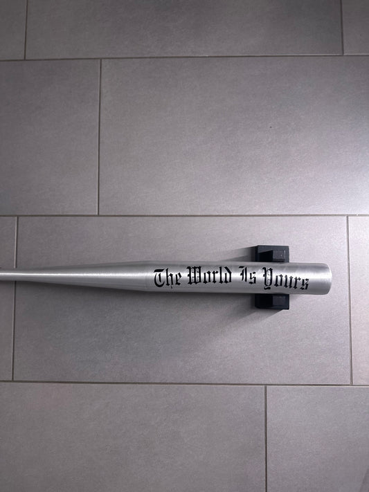 Baseballschläger Schriftzüge · The World Is Yours (silber,schwarz)